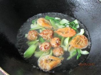 青菜虾干肉丸面的做法步骤12