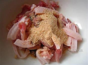 梅干菜粉蒸肉的做法步骤1