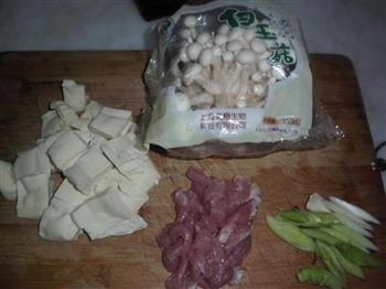 白玉菇烧豆腐的做法步骤2