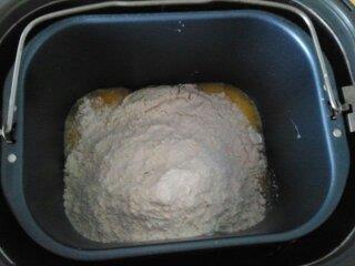 抹茶豆沙面包的做法步骤2