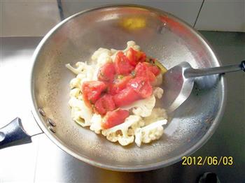 西红柿炒花菜的做法步骤10