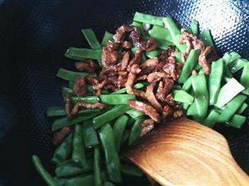 四季豆炒肉丝的做法步骤10