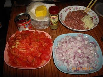 意式番茄肉酱面的做法步骤1