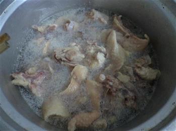 土豆香菇焖鸡的做法步骤3