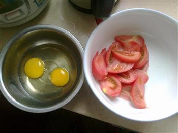木须柿子汤的做法步骤1