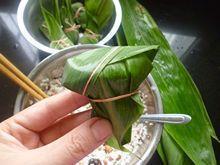 红豆花生蜜枣粽的做法步骤8