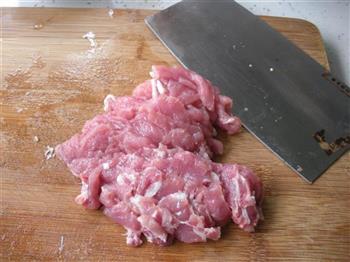 尖椒木耳炒肉片的做法步骤3