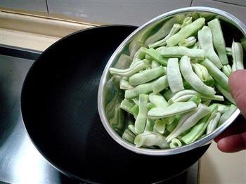 京酱焖白扁豆的做法步骤1