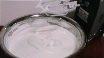 十寸鲜奶水果蛋糕的做法步骤2