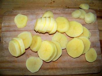 花式咖喱土豆的做法图解1