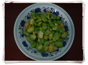 黄瓜炒蚕豆的做法步骤1