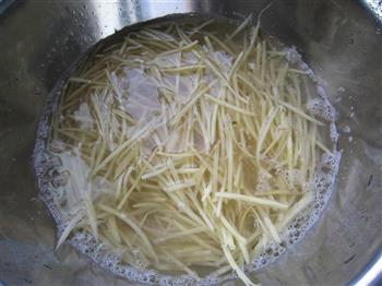芹菜炒土豆丝的做法步骤1