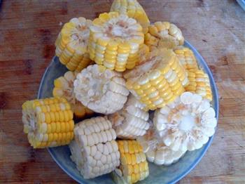 双色玉米排骨汤的做法步骤8