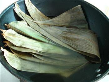 葡萄干豆沙粽的做法步骤1