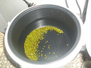 绿豆粥的做法步骤1