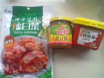 韩式泡菜锅的做法步骤2