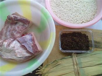 梅干菜大肉粽的做法步骤1