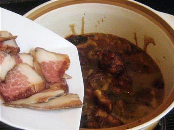 杂蔬腊肉排骨煲的做法步骤12