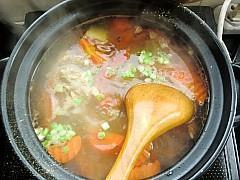 番茄土豆排骨汤的做法步骤16