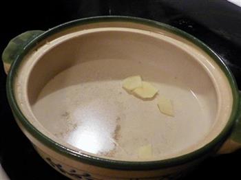 瓦煲萝卜排骨汤的做法步骤4
