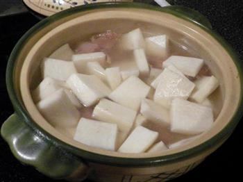 瓦煲萝卜排骨汤的做法步骤6