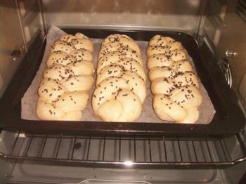 紫薯辫子面包的做法步骤15