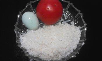 番茄鸡蛋粥的做法步骤1