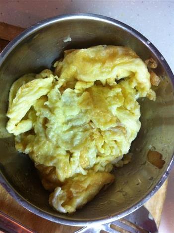 洋葱炒鸡蛋的做法步骤2