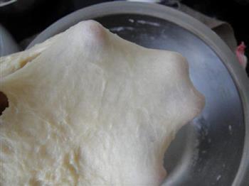 红豆沙卷面包的做法步骤3