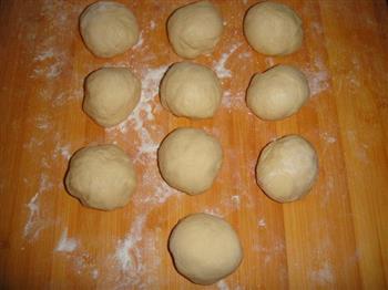 红豆沙卷面包的做法步骤5