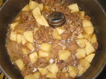 牛肉筋炖土豆的做法步骤11