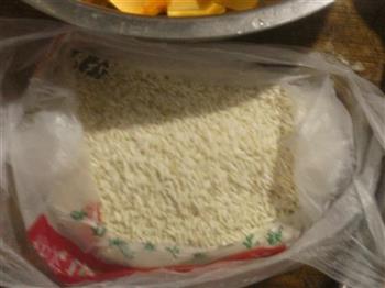 糯米豇豆南瓜汤的做法步骤2