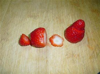 草莓雪人的做法图解3