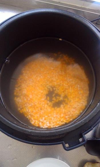 黄金玉米粥的做法步骤2
