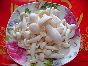 白玉菇鸡蛋汤怎么做，白玉菇鸡蛋汤怎么做好吃，白玉菇鸡蛋汤做法