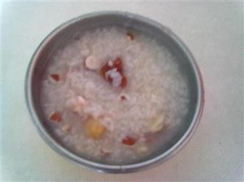 鸡头米红莲子粥的做法步骤3