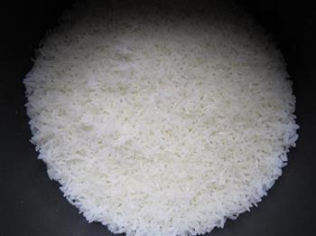 五常稻花香米饭的做法步骤8