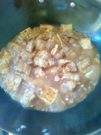 油煎豆腐烧肉的做法步骤8