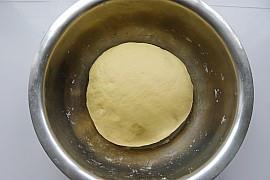 黄金豆沙糕的做法图解2