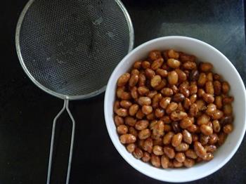 炸黄豆的做法步骤4