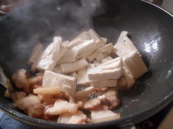 豆腐干炒五花肉的做法图解4