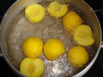 糖水黄桃罐头的做法步骤6