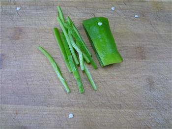 青椒绿豆芽的做法步骤3