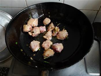 咖喱土豆鸡翅的做法步骤5