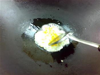 蟹子虾米蛋炒饭的做法步骤4