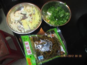 川香酸菜鱼的做法步骤2