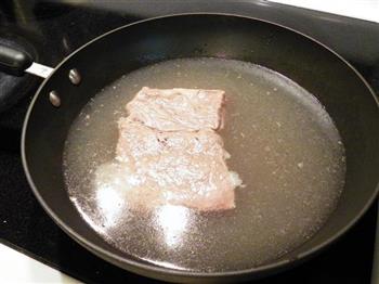 白切牛肉的做法步骤1