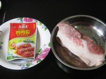 青椒煎肉片的做法步骤1