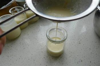 香草奶酪布丁的做法步骤8