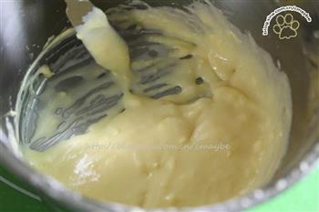 椰蓉牛乳条的做法步骤2